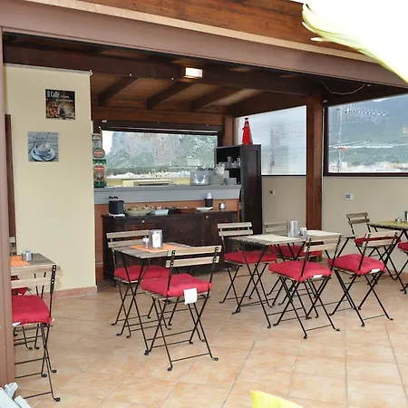 Rooms And Breakfast Zefiro 3*