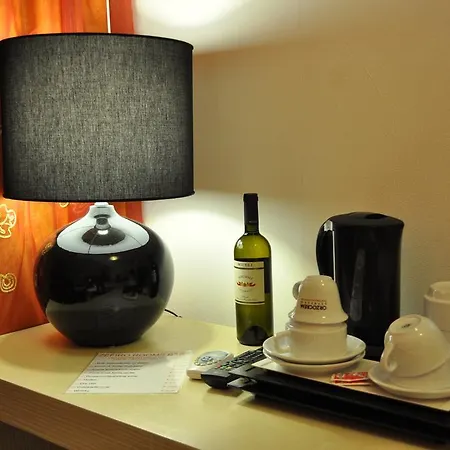Guest house Rooms And Breakfast Zefiro 3*