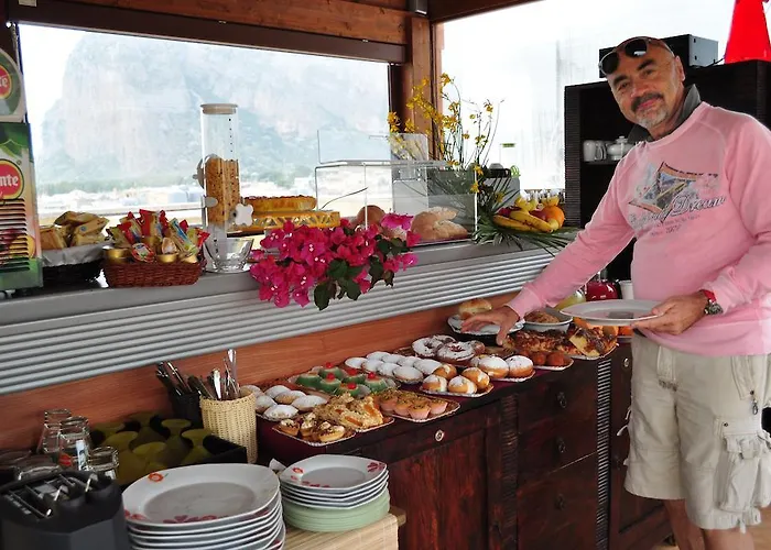 Rooms And Breakfast Zefiro San Vito Lo Capo