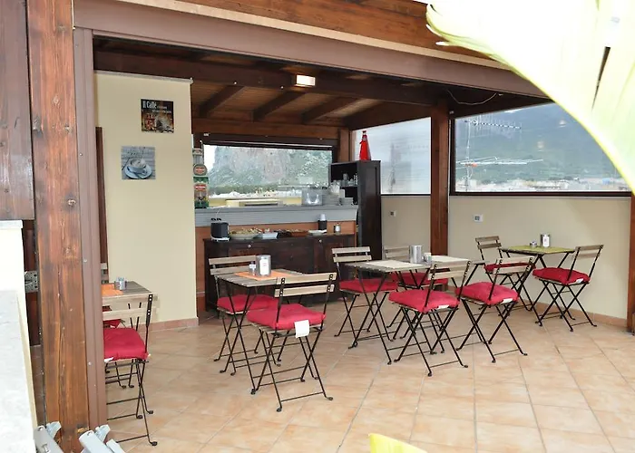 Rooms And Breakfast Zefiro 4*